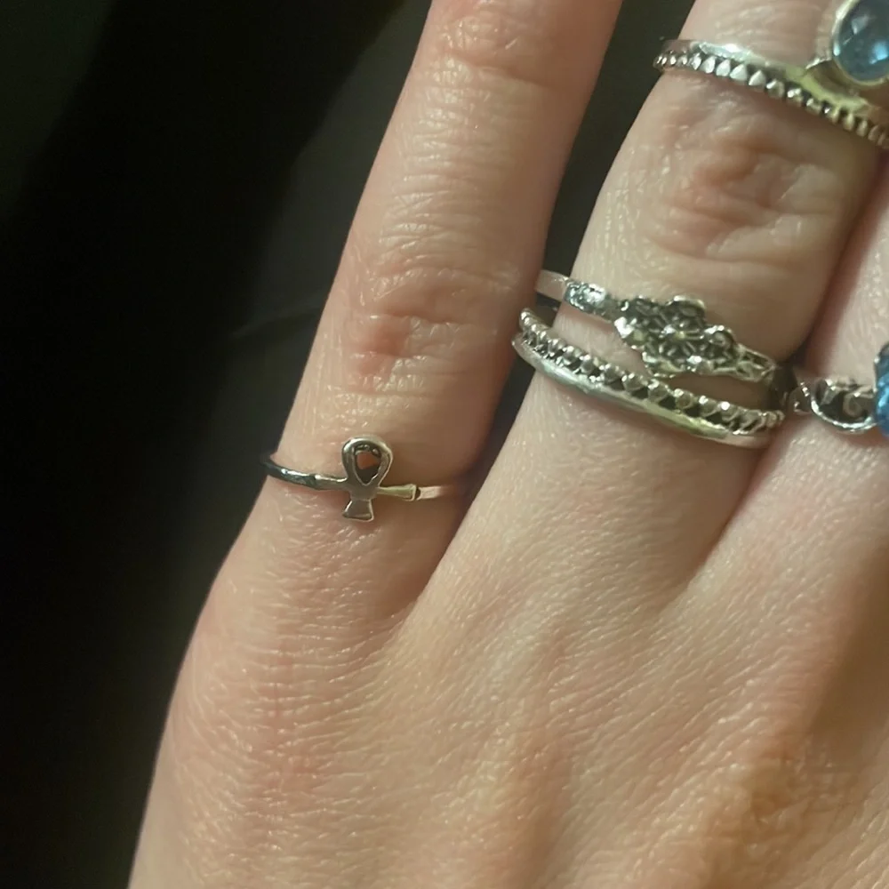 Silver ring - Picture 6 of 6